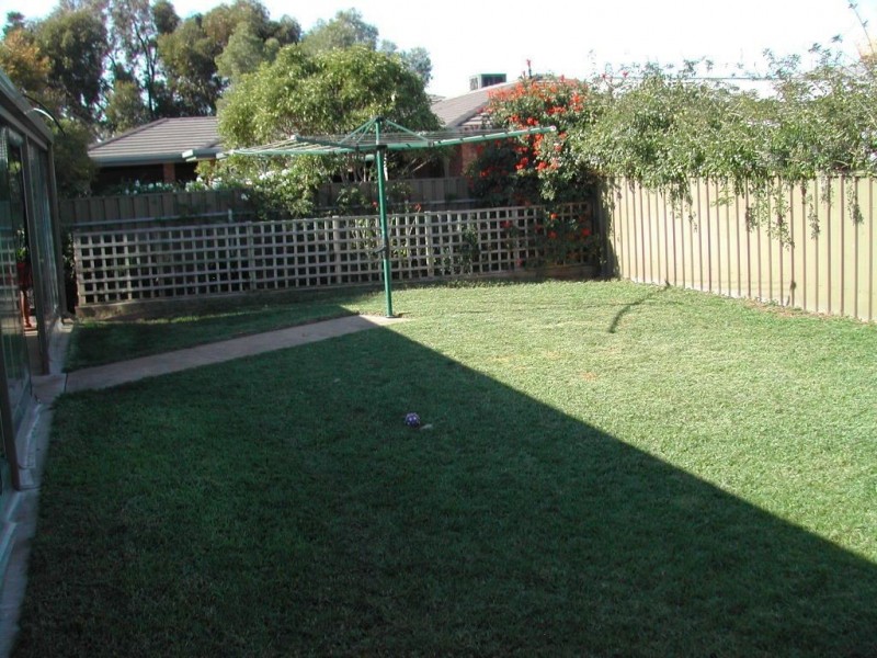 8 Casanor Crescent, Paralowie SA 5108