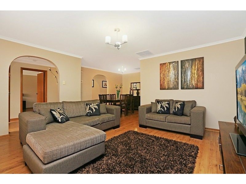 16 Landseer Place, Hillbank SA 5112