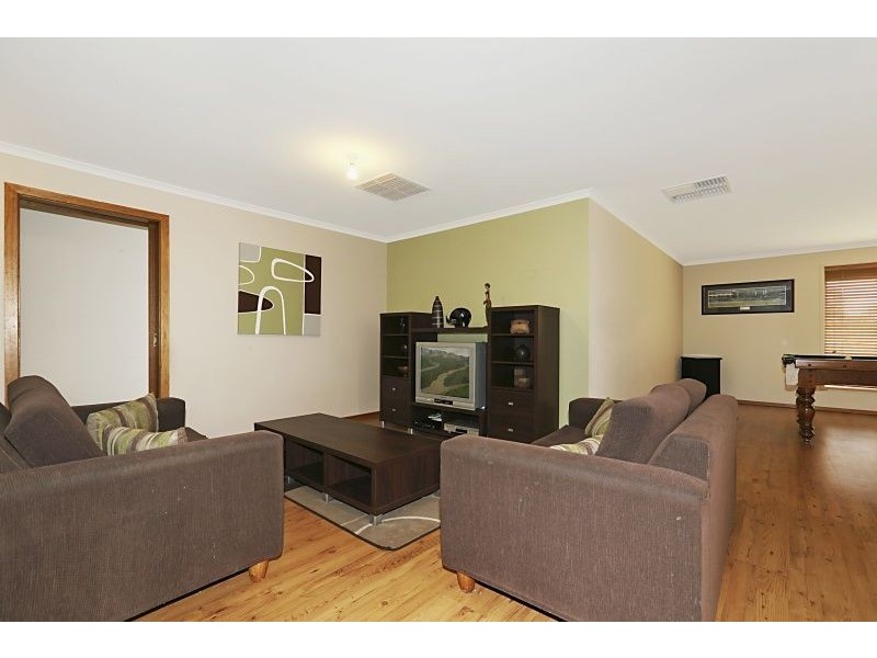 16 Landseer Place, Hillbank SA 5112