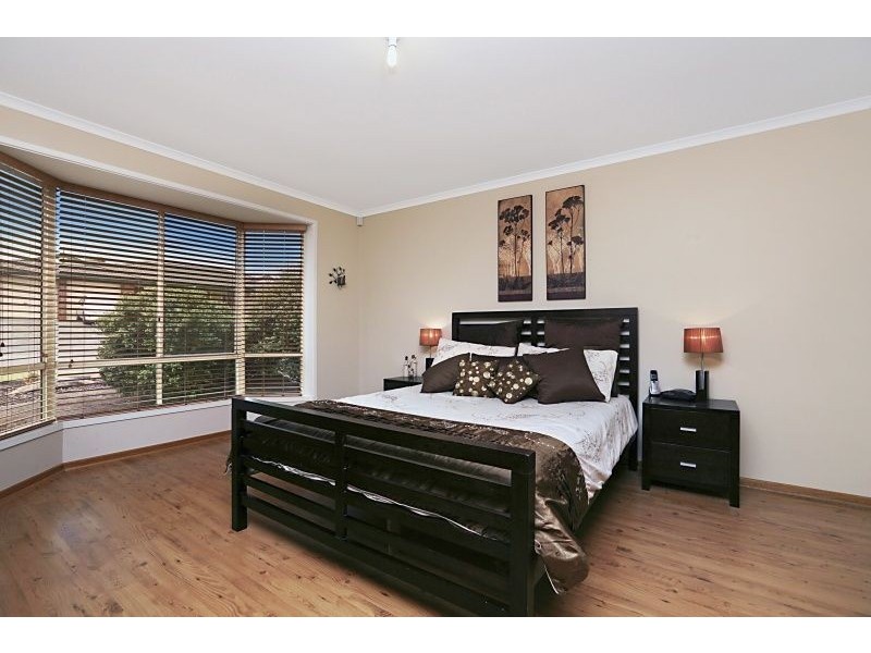 16 Landseer Place, Hillbank SA 5112