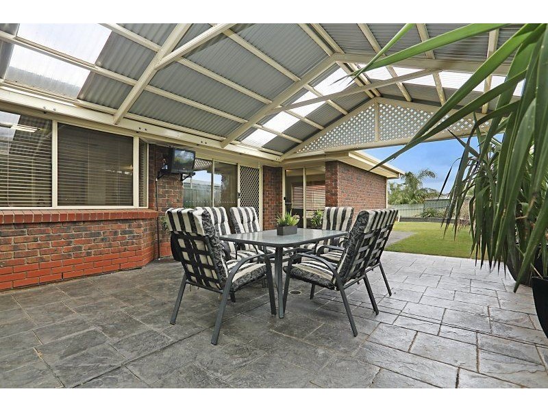 16 Landseer Place, Hillbank SA 5112
