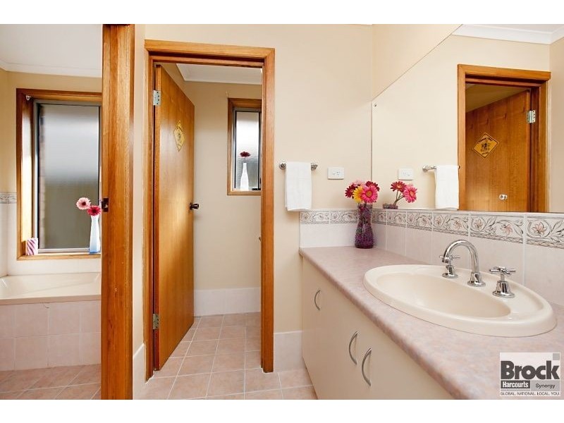 2 Casanor Crescent, Paralowie SA 5108