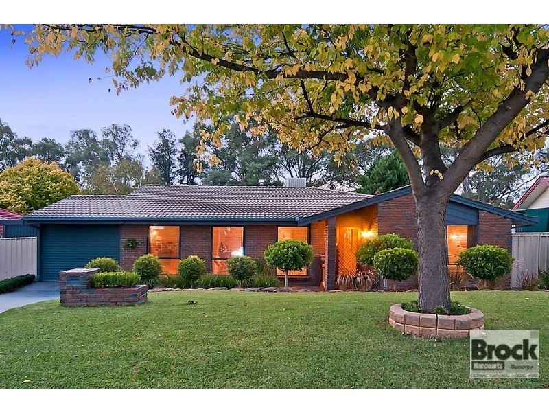 17 Lord Hobart Court, Surrey Downs SA 5126