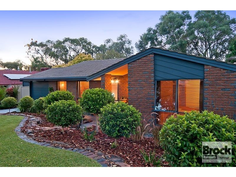 17 Lord Hobart Court, Surrey Downs SA 5126