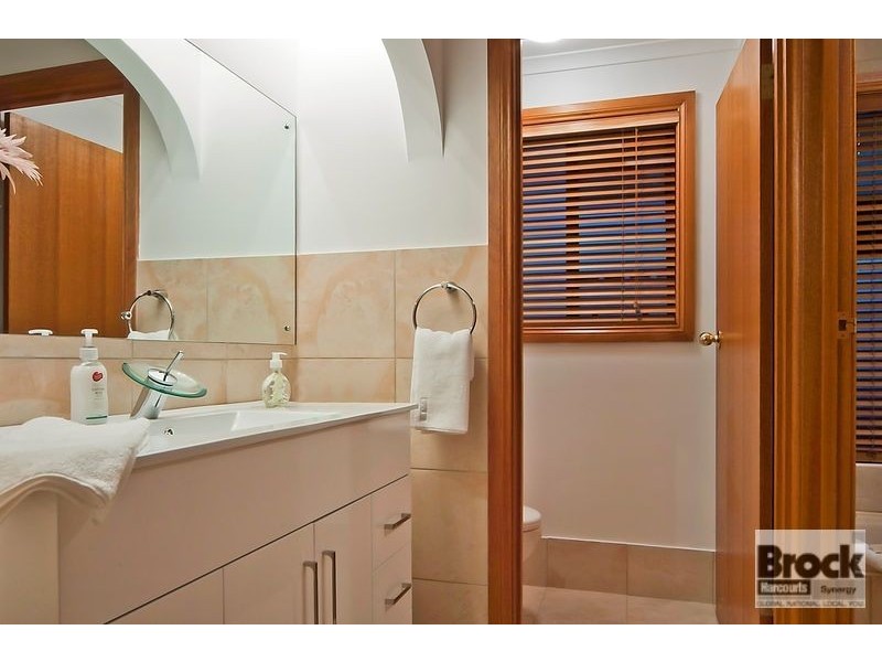 17 Lord Hobart Court, Surrey Downs SA 5126