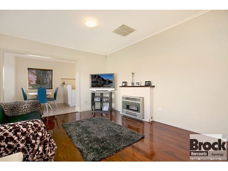 11 Barnes Crescent, Parafield Gardens SA 5107