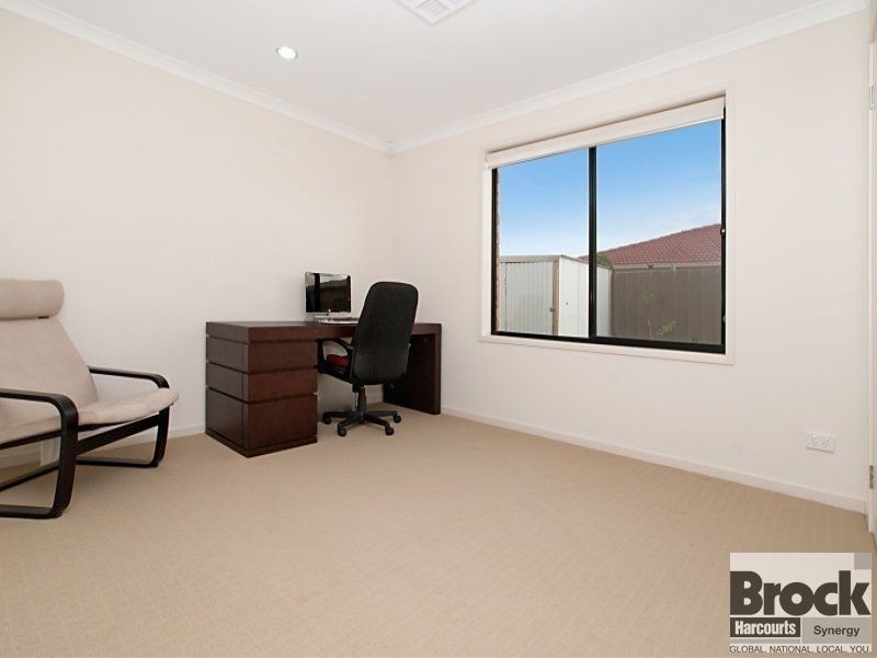 24 Rateki Close, Burton SA 5110