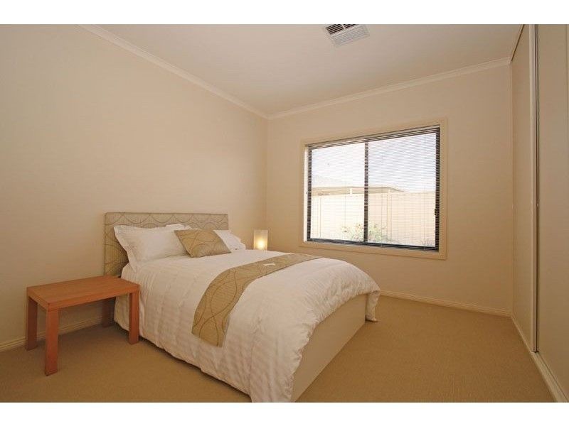 25 Springbank Blvd, Burton SA 5110