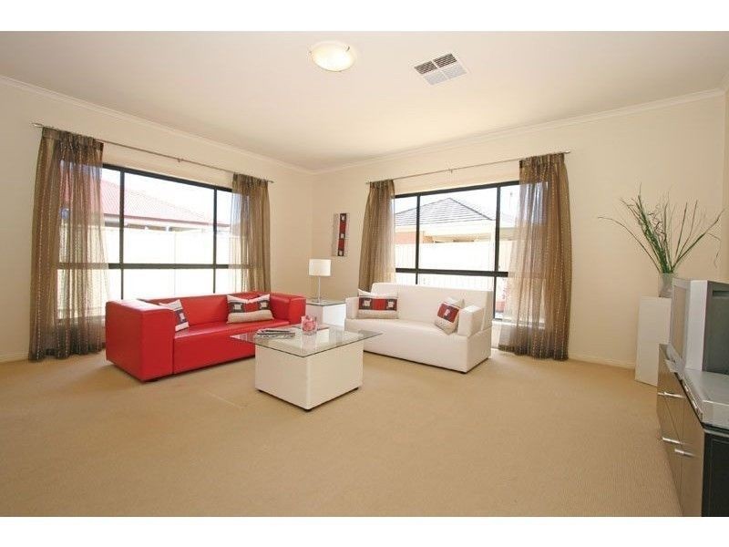 25 Springbank Blvd, Burton SA 5110