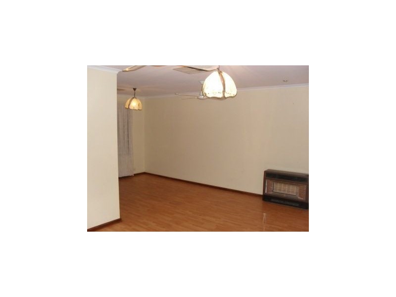 2 Winston Ave, Paralowie SA 5108