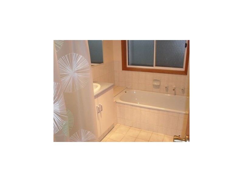 2 Winston Ave, Paralowie SA 5108