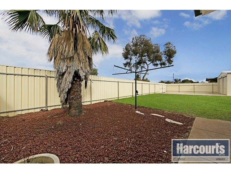 19 Suffolk Ave, Brahma Lodge SA 5109