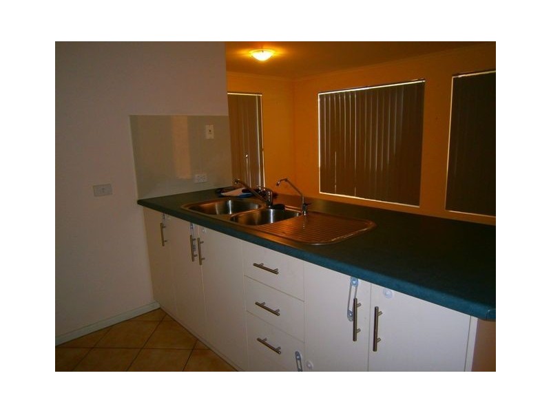 7 Lancelot Grove, Burton SA 5110