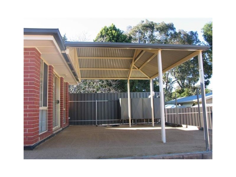 1/1 Hazel Grove, Ridgehaven SA 5097