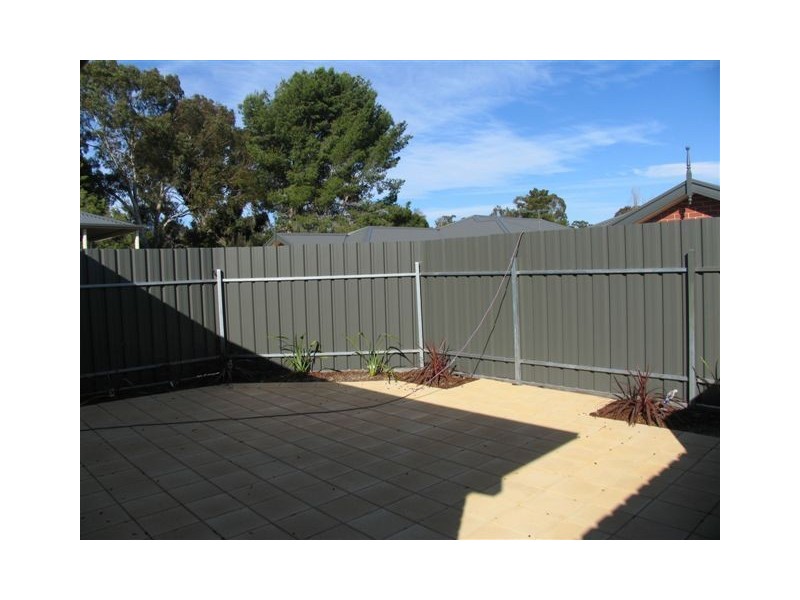 1/1 Hazel Grove, Ridgehaven SA 5097