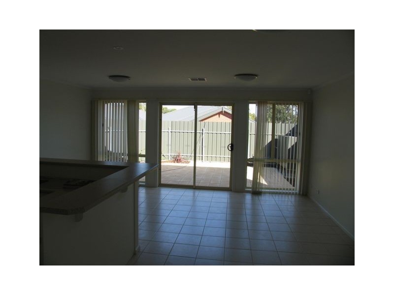 1/1 Hazel Grove, Ridgehaven SA 5097