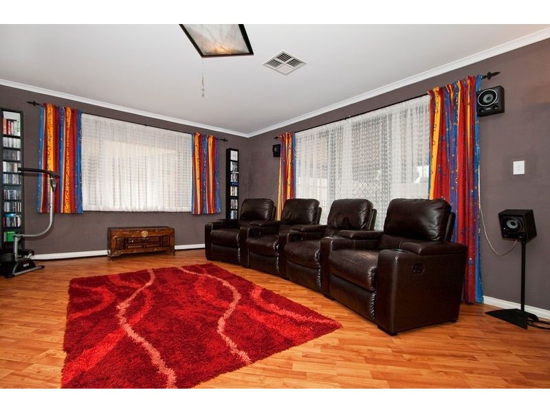 21 Chapel Hill Road, Greenwith SA 5125