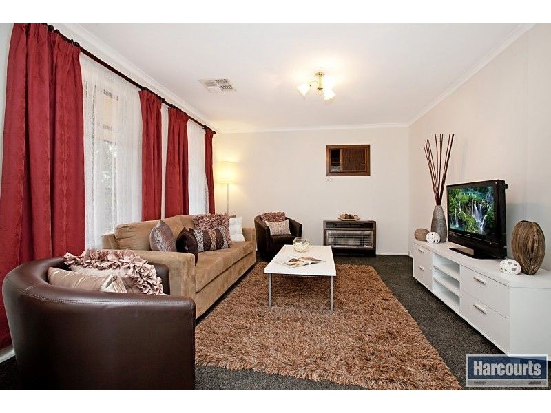 6 Hutchinson Drive, Parafield Gardens SA 5107