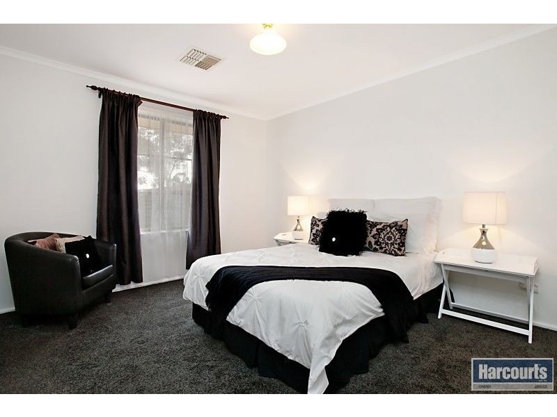 6 Hutchinson Drive, Parafield Gardens SA 5107