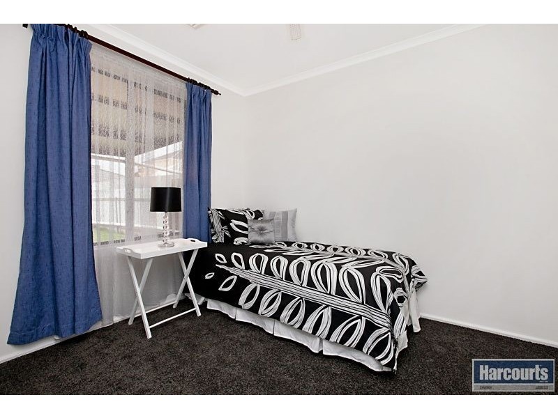 6 Hutchinson Drive, Parafield Gardens SA 5107