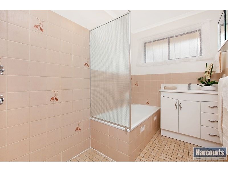 6 Hutchinson Drive, Parafield Gardens SA 5107