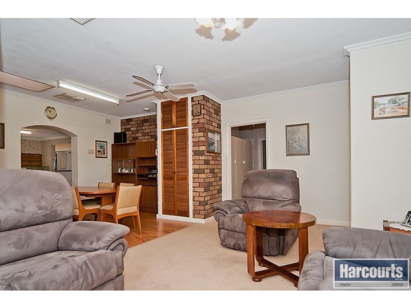 5 Forrest Avenue, Valley View SA 5093