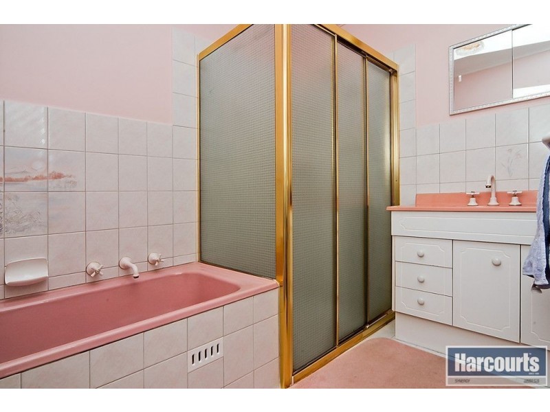 5 Forrest Avenue, Valley View SA 5093