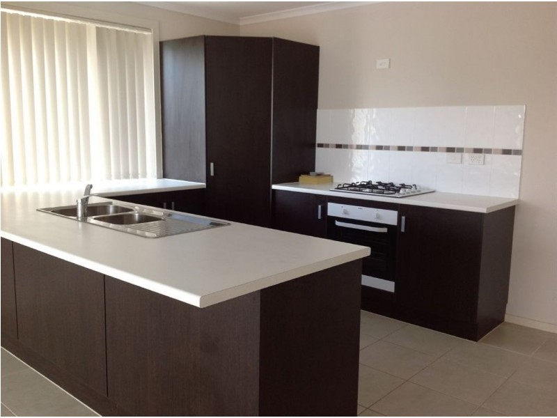 18 Almond Cct, Munno Para West SA 5115