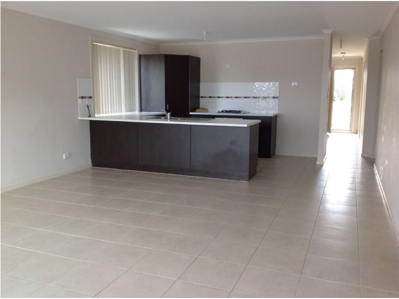 18 Almond Cct, Munno Para West SA 5115