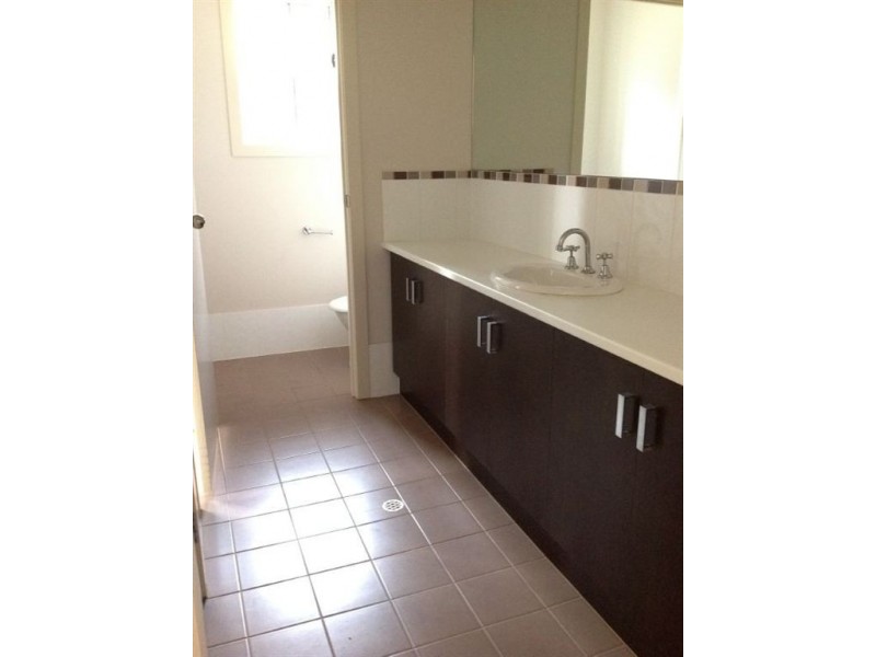 18 Almond Cct, Munno Para West SA 5115