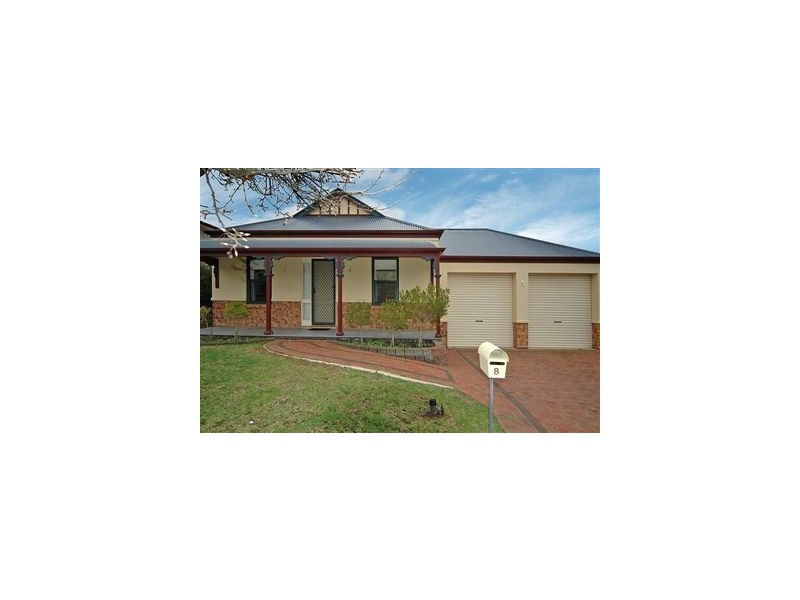 8 Hedgerow Court, Greenwith SA 5125
