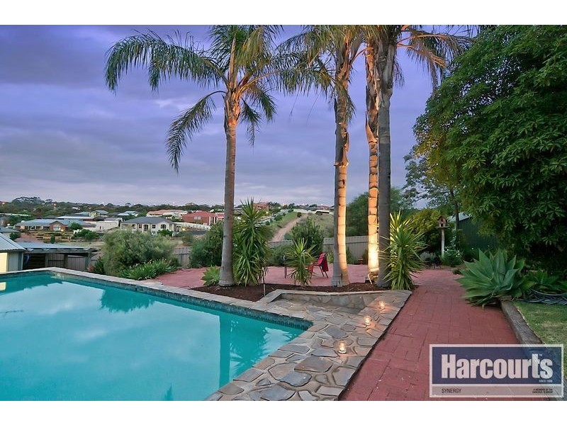 33 McGowan Court, Para Hills SA 5096