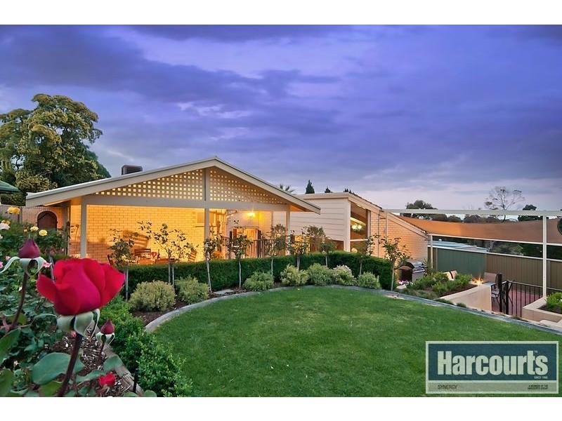 33 McGowan Court, Para Hills SA 5096