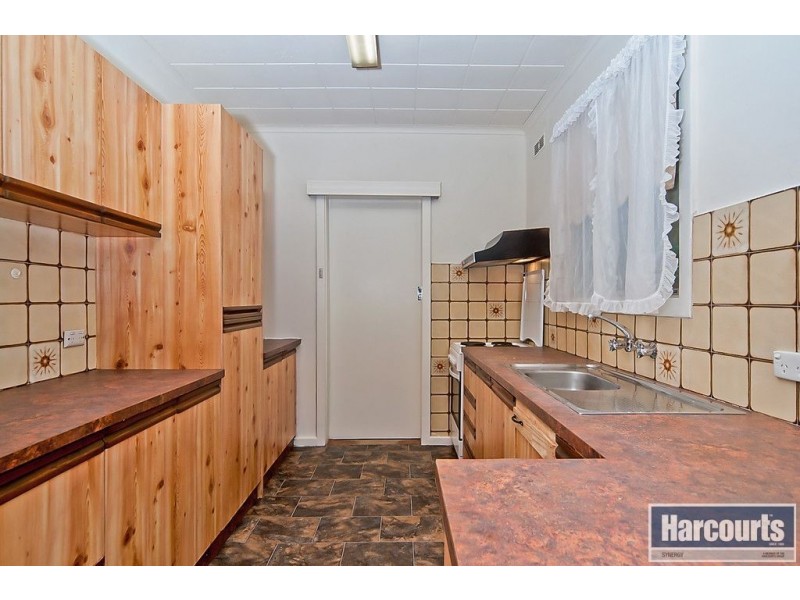 29 Winklebury Road, Elizabeth Vale SA 5112