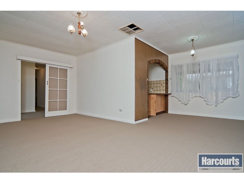 29 Winklebury Road, Elizabeth Vale SA 5112