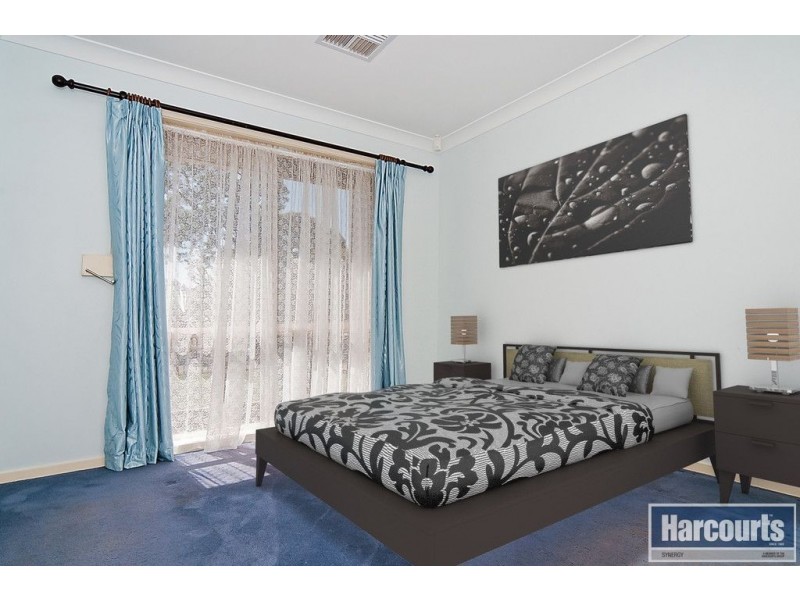 9 Maguire Cres, Burton SA 5110