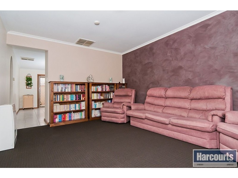 1/15 Eugene Cres, Parafield Gardens SA 5107