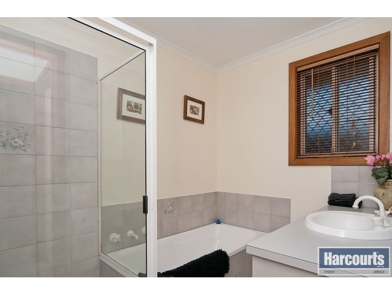 1/15 Eugene Cres, Parafield Gardens SA 5107