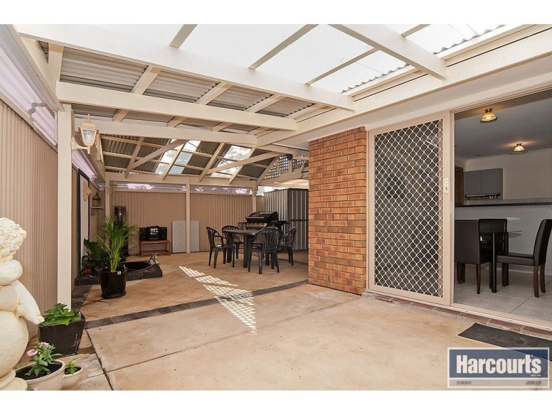 1/15 Eugene Cres, Parafield Gardens SA 5107
