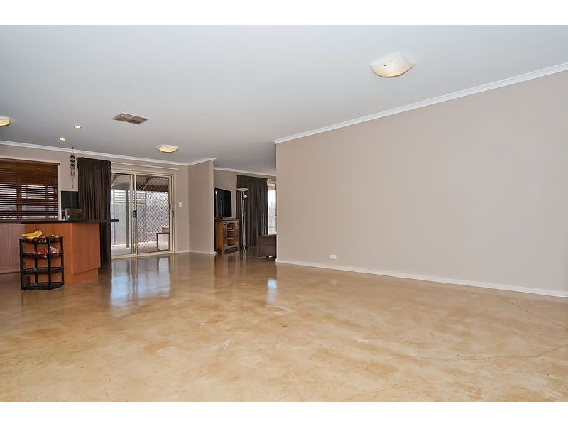 18 Ensign Court, Andrews Farm SA 5114