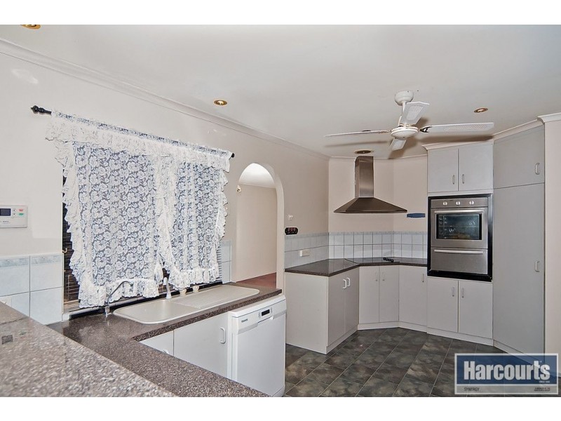 2 Claxton Way, Burton SA 5110
