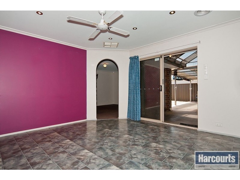 2 Claxton Way, Burton SA 5110