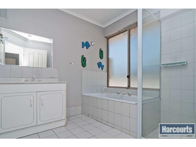 2 Claxton Way, Burton SA 5110