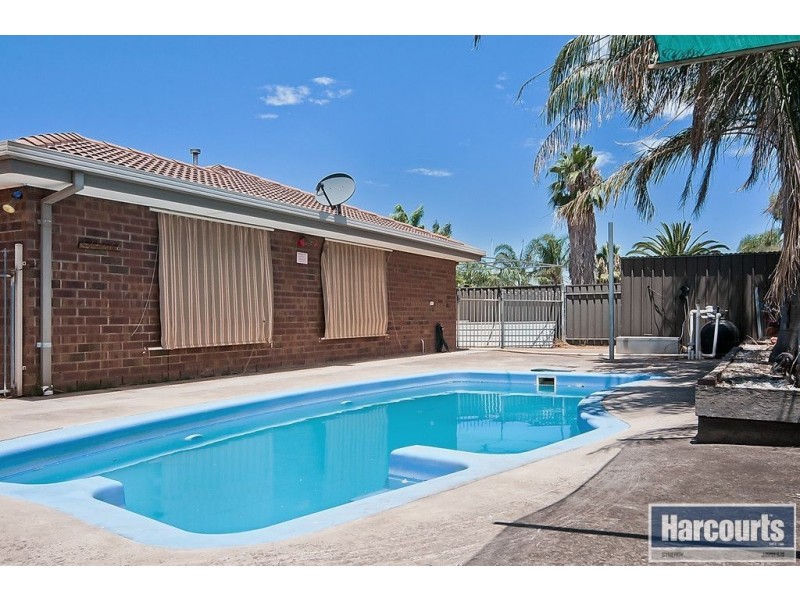 2 Claxton Way, Burton SA 5110