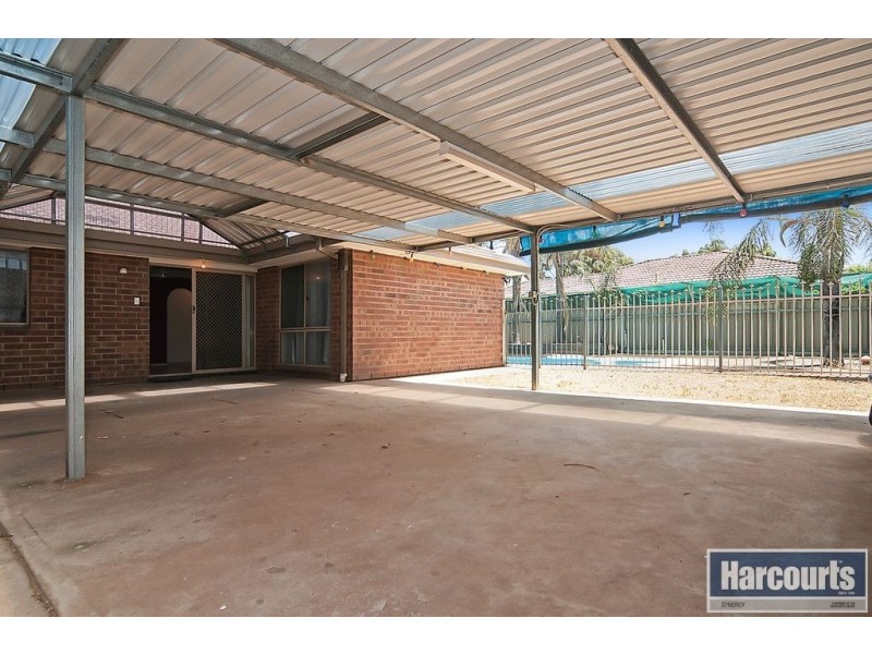 2 Claxton Way, Burton SA 5110