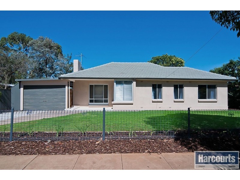 4 Sampson Road, Elizabeth Grove SA 5112