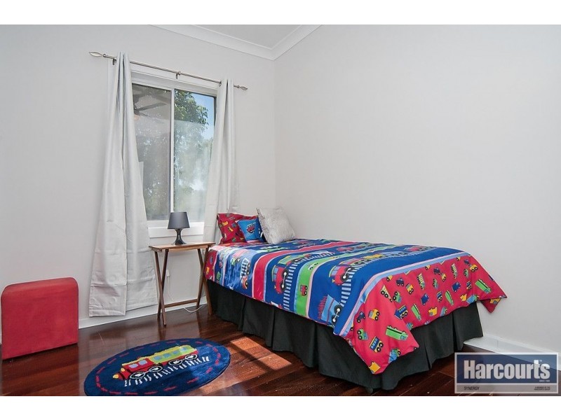 4 Sampson Road, Elizabeth Grove SA 5112