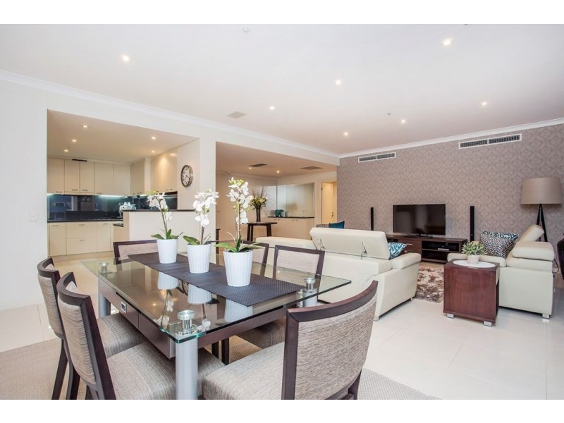 10/9 Holdfast Promenade, Glenelg SA 5045