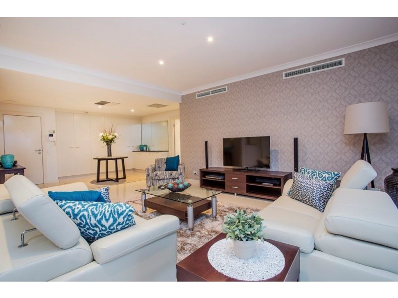 10/9 Holdfast Promenade, Glenelg SA 5045