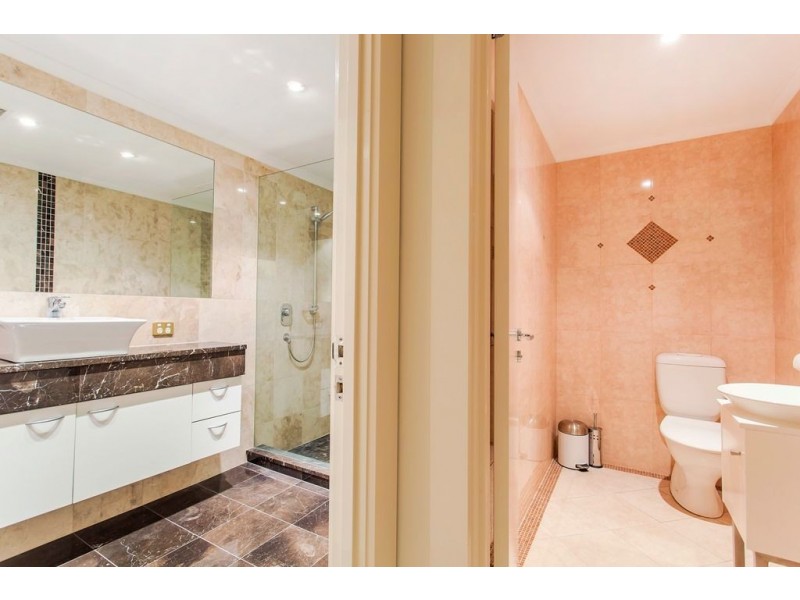 10/9 Holdfast Promenade, Glenelg SA 5045